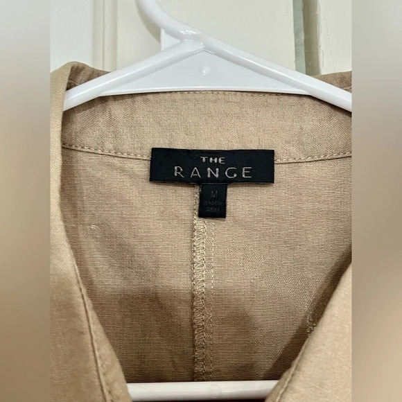 The Range Arid Button Front Cotton Crop Top - Picture 5 of 8